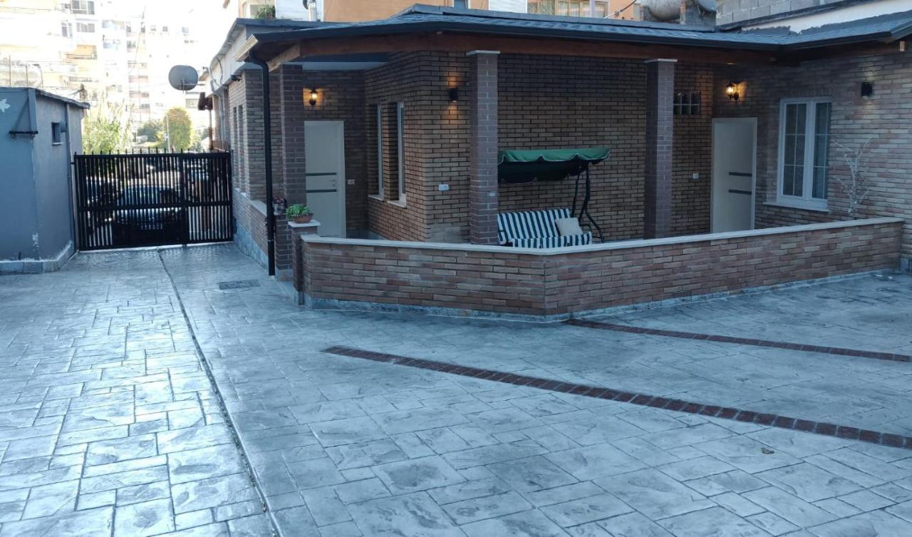 E&A Apartments Guesthouse Дуррес Экстерьер фото