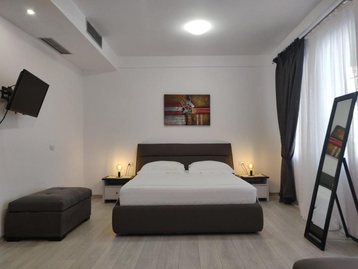 E&A Apartments Guesthouse Дуррес Экстерьер фото