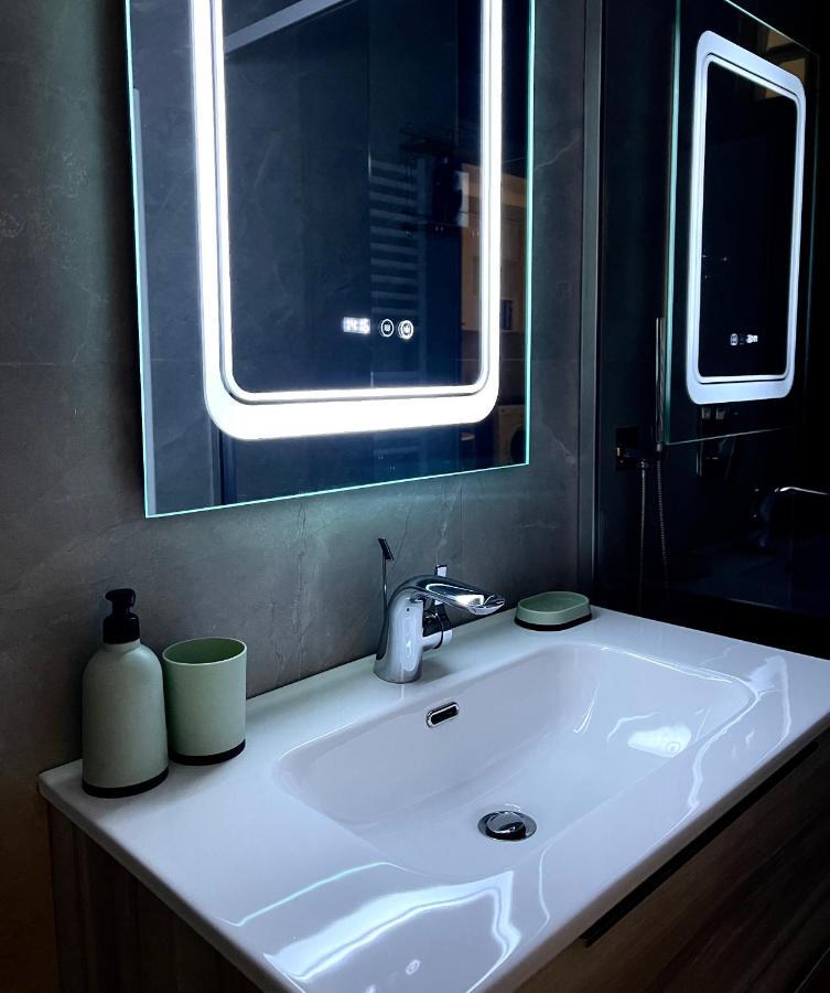 E&A Apartments Guesthouse Дуррес Экстерьер фото